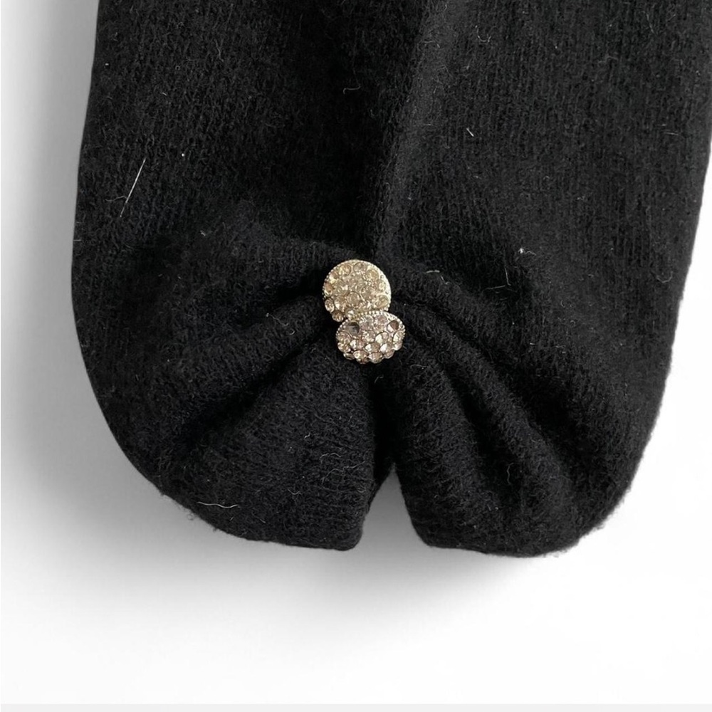Black Cashmere cropped cardigan jacket with cream mink fur collar - Picture 8 of 8